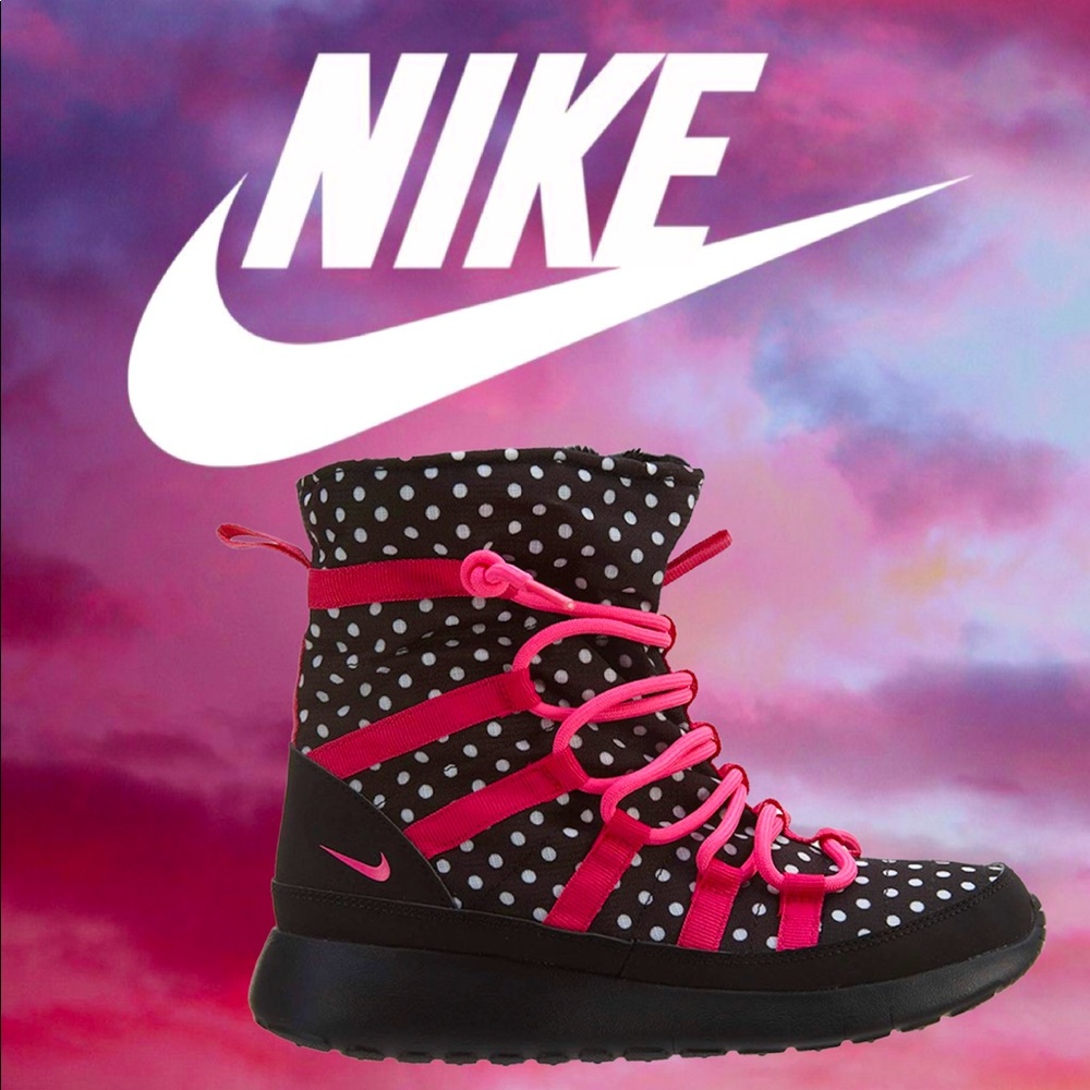 NEW Nike Roshe One Hi Boots 807744 001 "Black/Pink" Big Kid's Winter Boots